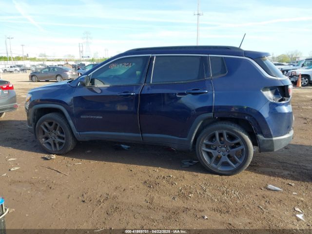 3C4NJDBB5JT442950 Jeep Compass Latitude 4x4