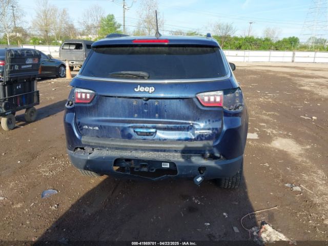 3C4NJDBB5JT442950 Jeep Compass Latitude 4x4