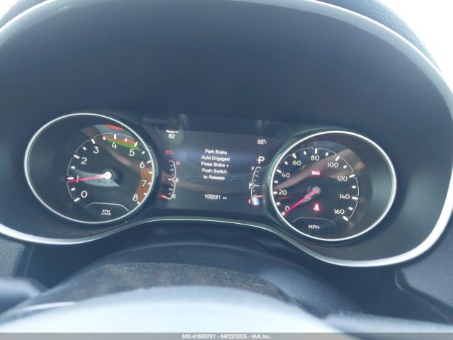 3C4NJDBB5JT442950 Jeep Compass Latitude 4x4