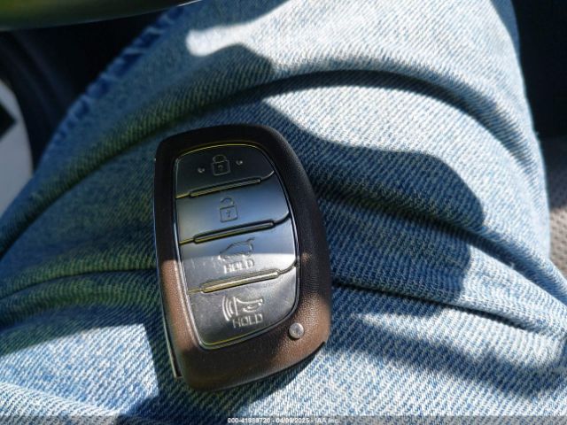 KM8J33ALXMU387074 Hyundai Tucson Ultimate