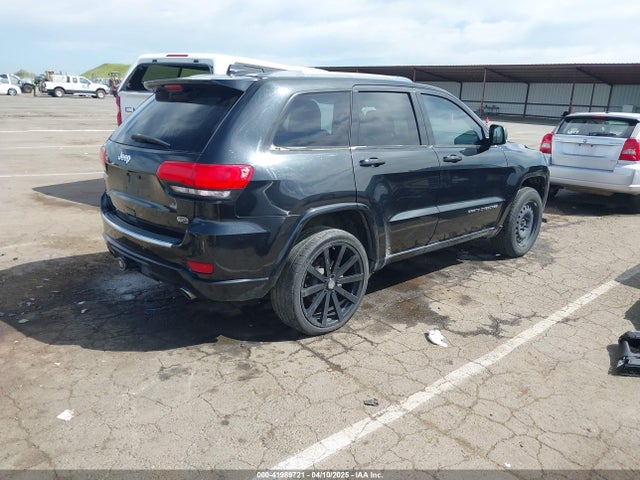 1C4RJFCT8EC106005 Jeep Grand Cherokee Overland