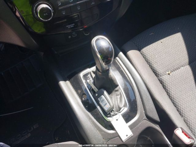 JN1BJ1CP8KW530482 Nissan Rogue Sport S