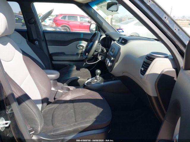 KNDJN2A27G7298758 KIA Soul