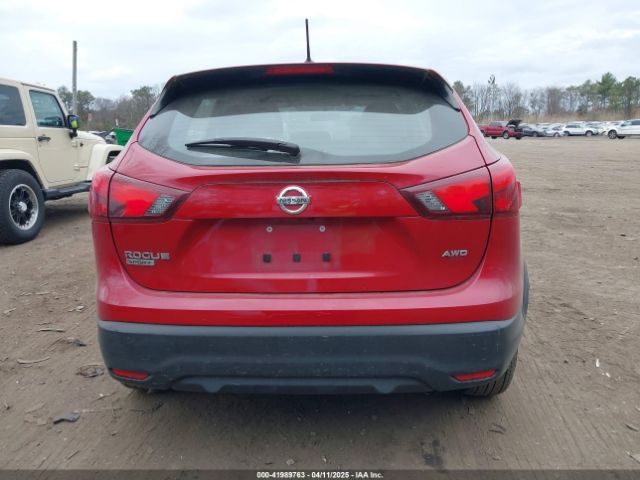 JN1BJ1CR0JW251351 Nissan Rogue Sport S