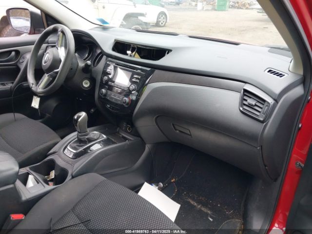JN1BJ1CR0JW251351 Nissan Rogue Sport S