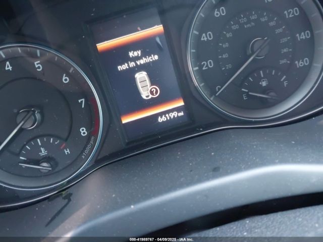 KM8K3CA53LU406083 Hyundai Kona Limited