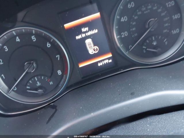 KM8K3CA53LU406083 Hyundai Kona Limited