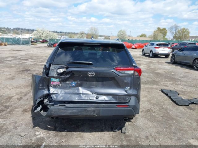 2T3G1RFV2MW145562 Toyota RAV4 LE