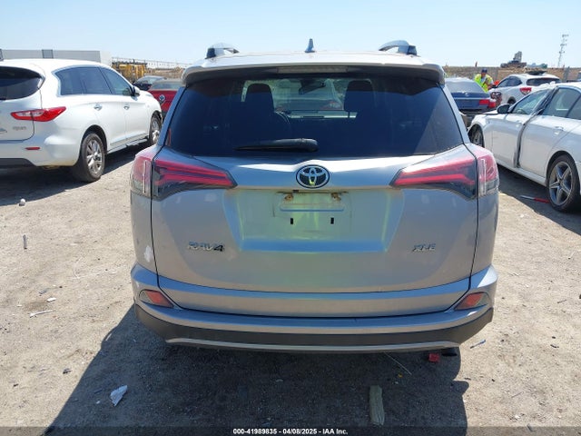 2T3WFREVXJW420797 Toyota Rav4 Xle