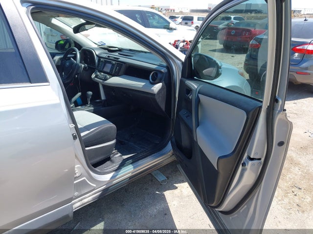 2T3WFREVXJW420797 Toyota Rav4 Xle
