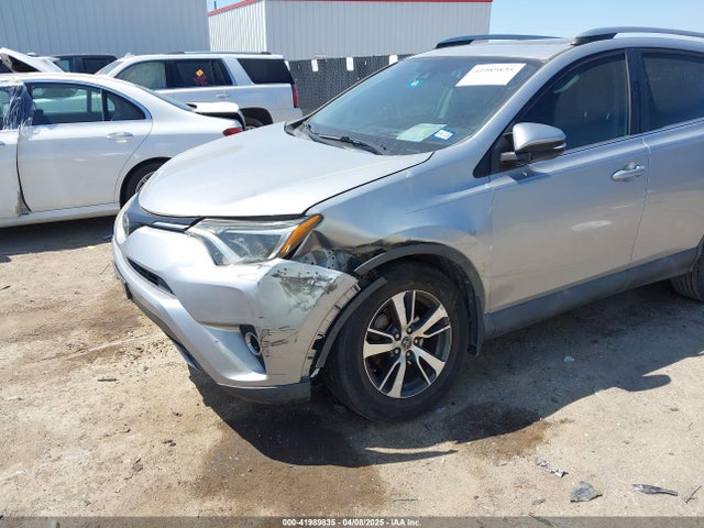 2T3WFREVXJW420797 Toyota Rav4 Xle