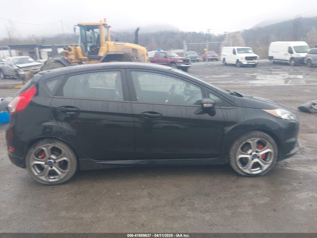 3FADP4GX3GM114210 Ford FIESTA ST