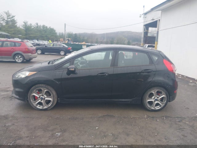3FADP4GX3GM114210 Ford FIESTA ST