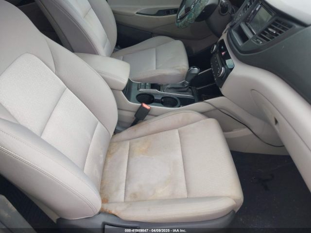 KM8J33A21GU169553 Hyundai Tucson Sport