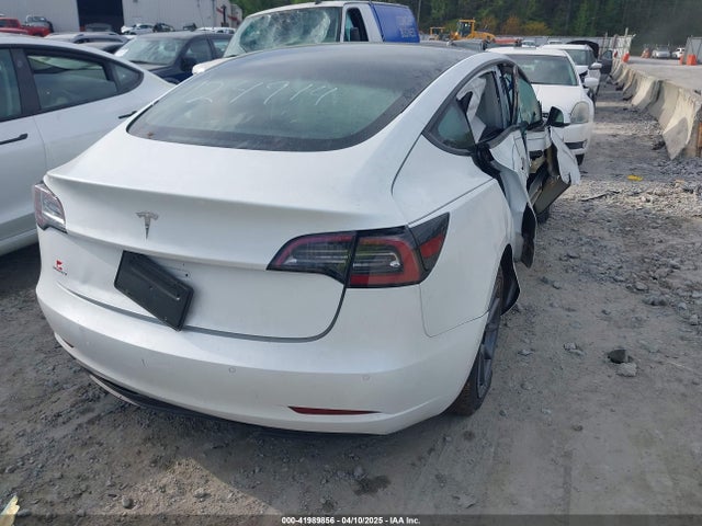 2022 TESLA MODEL 3 5YJ3E1EA9NF124914 Photo 3