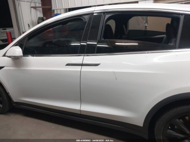 5YJXCDE22LF305223 Tesla MODEL X