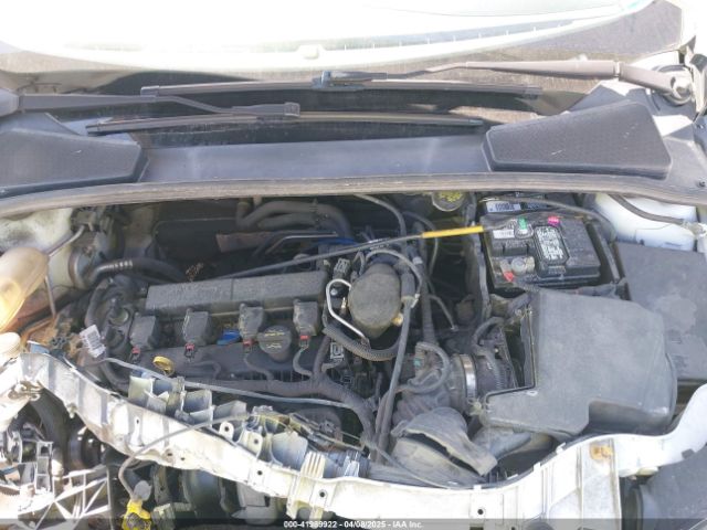 1FADP3F28EL370650 Ford FOCUS SE