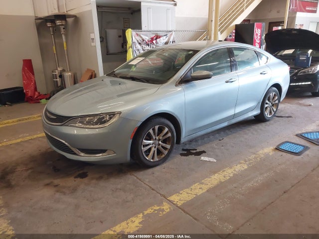 Chrysler 200 2015 1C3CCCAB0FN670962 Image 2