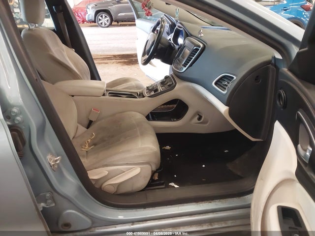Chrysler 200 2015 1C3CCCAB0FN670962 Image 5