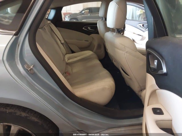 Chrysler 200 2015 1C3CCCAB0FN670962 Image 8