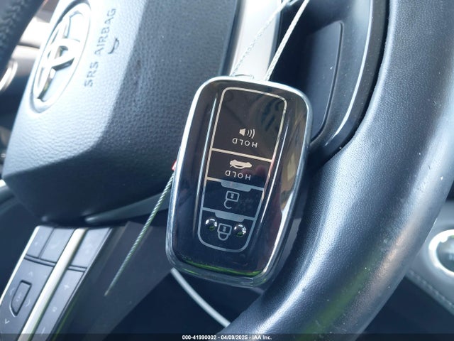 5TDGZRAH1NS543956 Toyota Highlander Xle