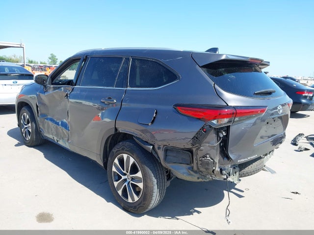 5TDGZRAH1NS543956 Toyota Highlander Xle