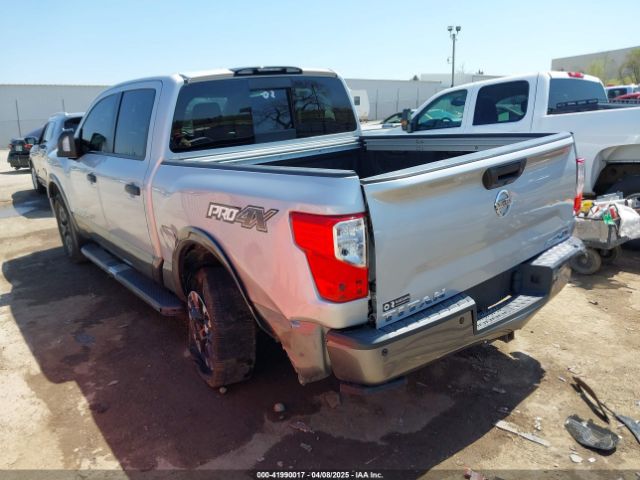 1N6AA1E53JN551228 Nissan Titan Pro-4x