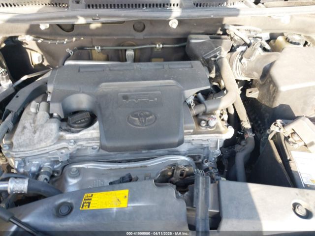 2T3WFREV7FW158583 Toyota Rav4 Xle
