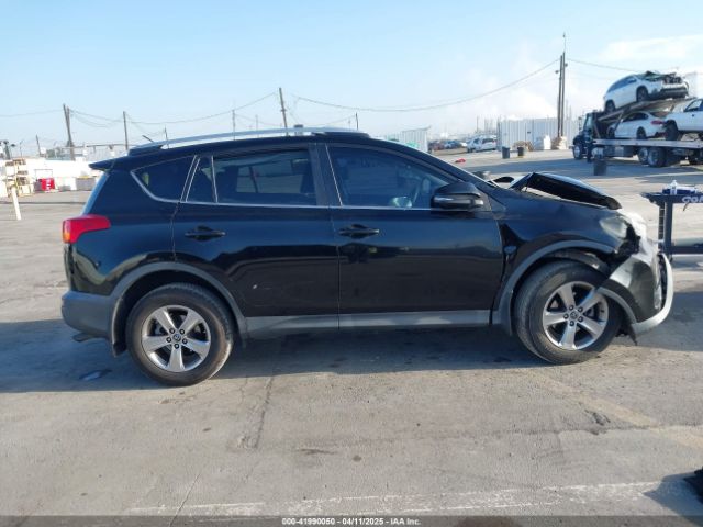 2T3WFREV7FW158583 Toyota Rav4 Xle
