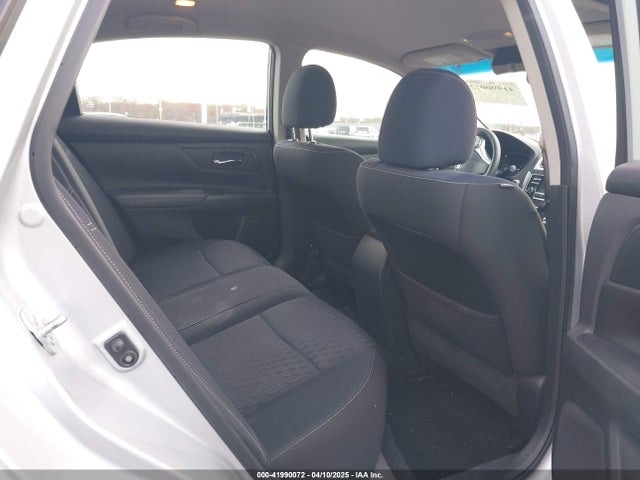 1N4AL3AP5HN358885 Nissan Altima 2.5 S