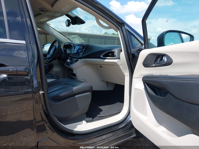 Chrysler Pacifica Touring L 2023 2C4RC1BG6PR627333 Image 5
