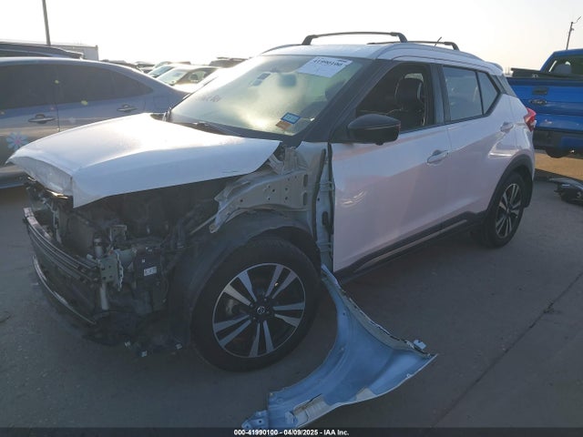 Nissan 2019 2019 3N1CP5CU9KL501093 Image 2