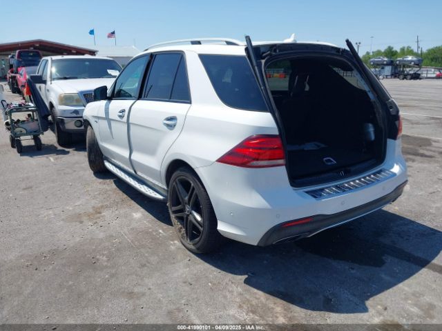 2017 MERCEDES-BENZ AMG GLE 43 4JGDA6EBXHA951593 Photo 2