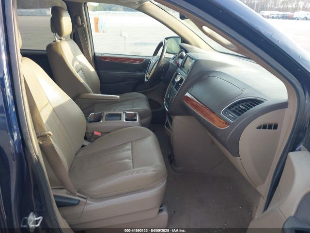 2C4RC1BG8GR185588 Chrysler Town & Country Touring