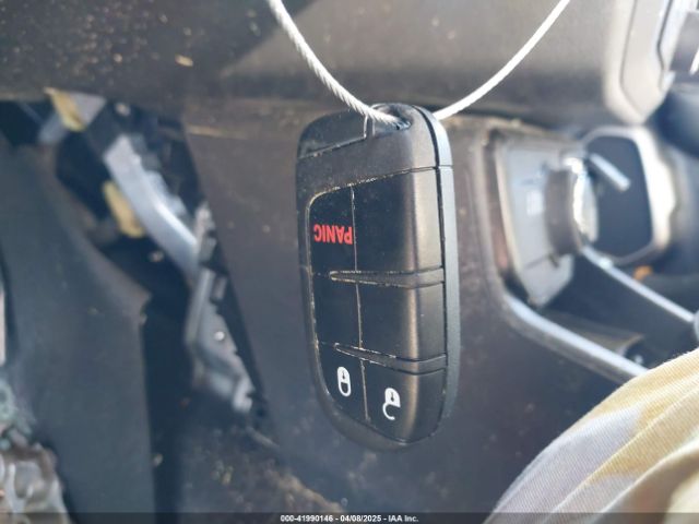 ZACNJDA11NPN58083 Jeep Renegade