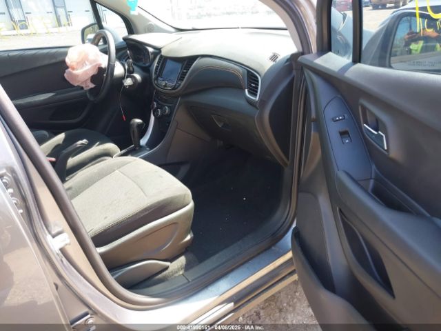 3GNCJNSB5LL157348 Chevrolet Trax Awd Ls