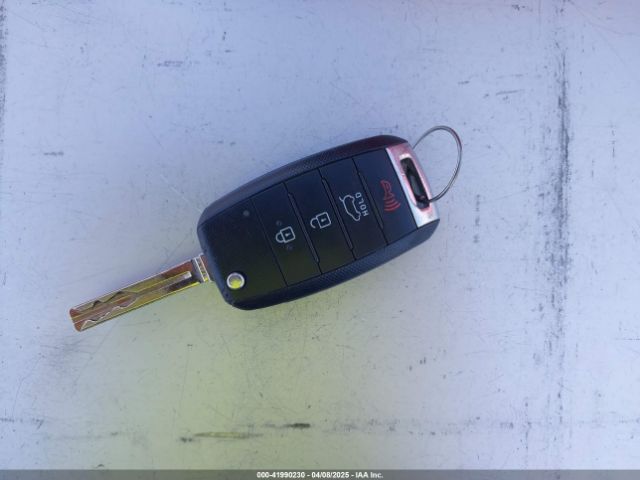 KNDJN2A20G7279808 KIA Soul
