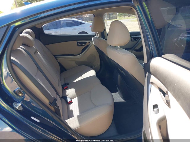 KMHDH4AE1GU557090 Hyundai ELANTRA SE