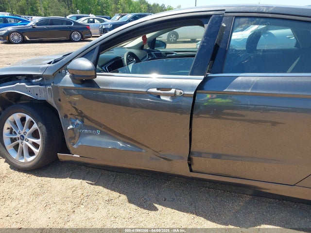 Ford Fusion Hybrid Se 2019 3FA6P0LU7KR152189 Image 17
