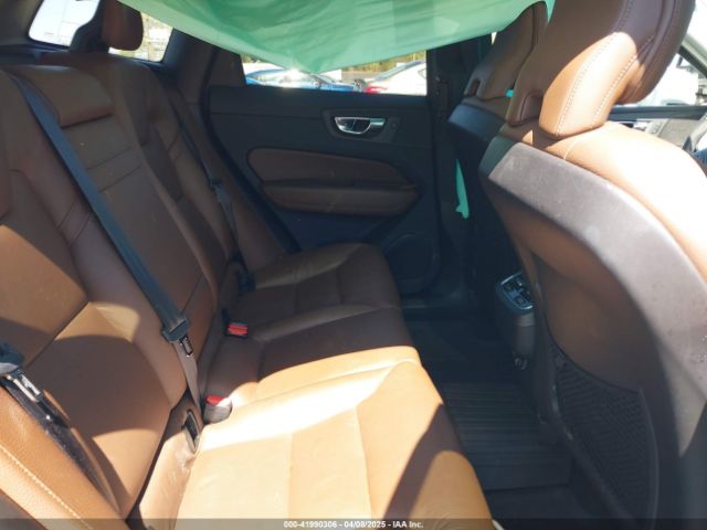 LYVA22RL1KB228666 Volvo Xc60 T6 Inscription