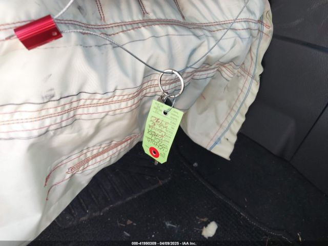 5YFBURHE6HP692770 Toyota COROLLA LE