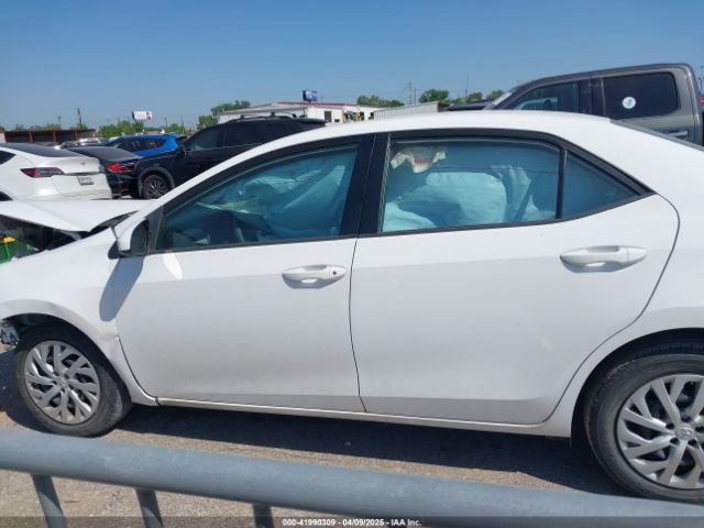 5YFBURHE6HP692770 Toyota COROLLA LE
