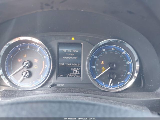 5YFBURHE6HP692770 Toyota COROLLA LE
