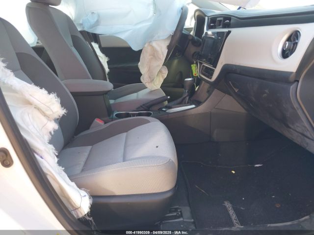 5YFBURHE6HP692770 Toyota COROLLA LE