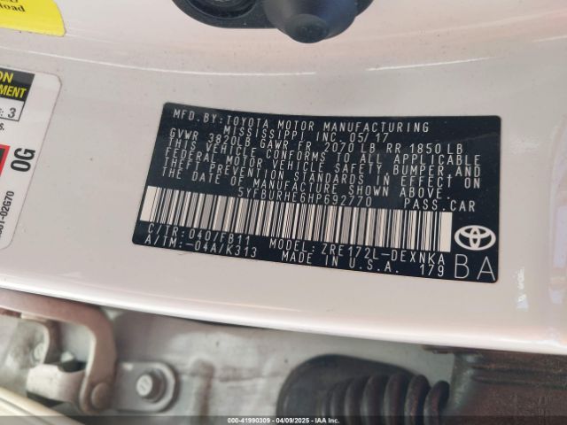 5YFBURHE6HP692770 Toyota COROLLA LE