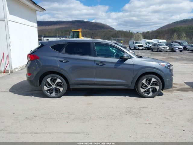 KM8J33A2XGU022633 Hyundai Tucson Sport