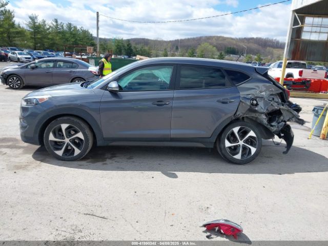 KM8J33A2XGU022633 Hyundai Tucson Sport