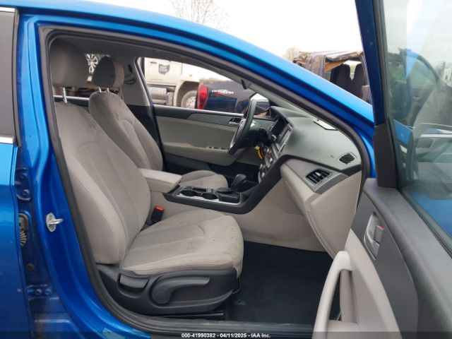 5NPE24AF1JH688332 Hyundai SONATA SE