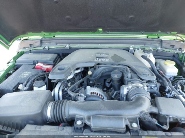 1C4HJXDG8JW287876 Jeep Wrangler Unlimited Sport 4x4
