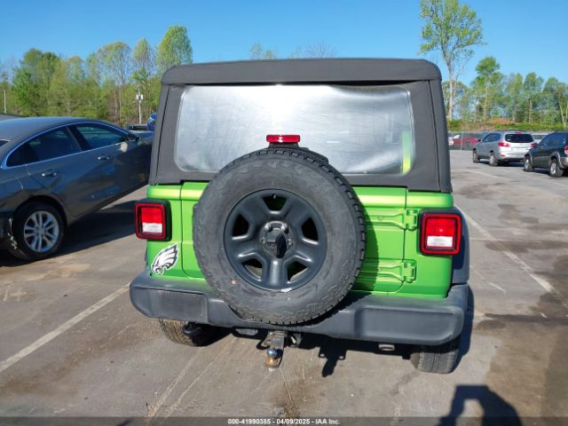 1C4HJXDG8JW287876 Jeep Wrangler Unlimited Sport 4x4